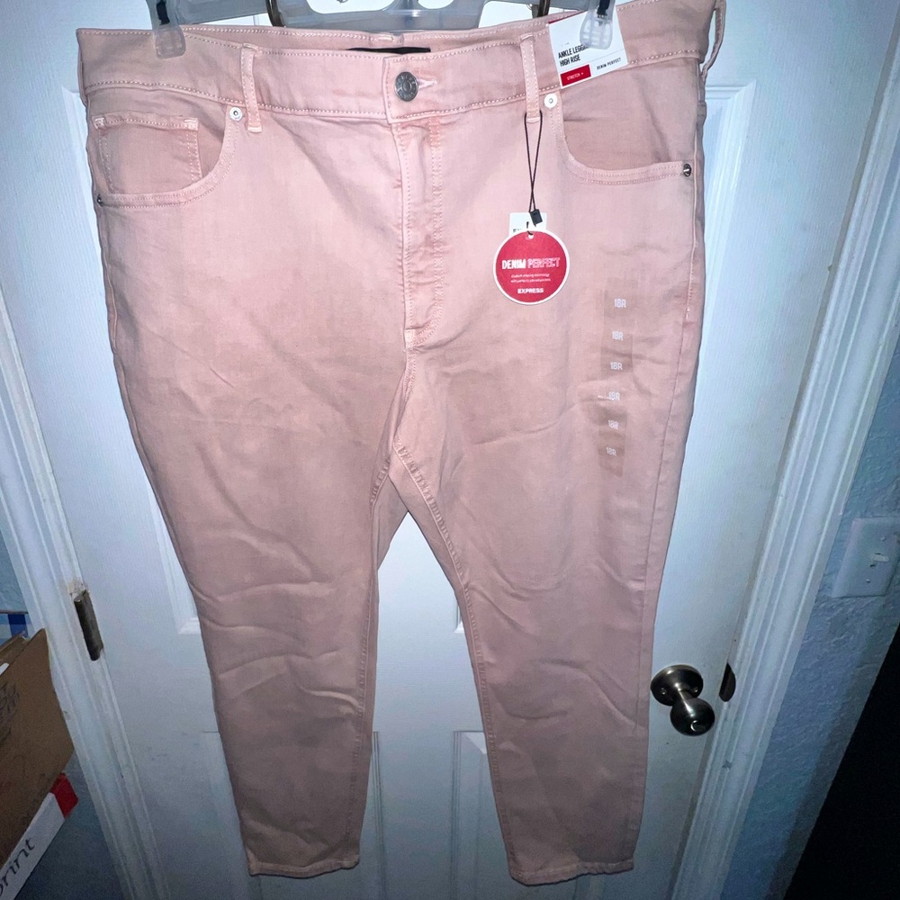 NWT Hi-Rise Jeggings